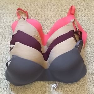 Victoria's Secret T-shirt Wireless Bra Bundle